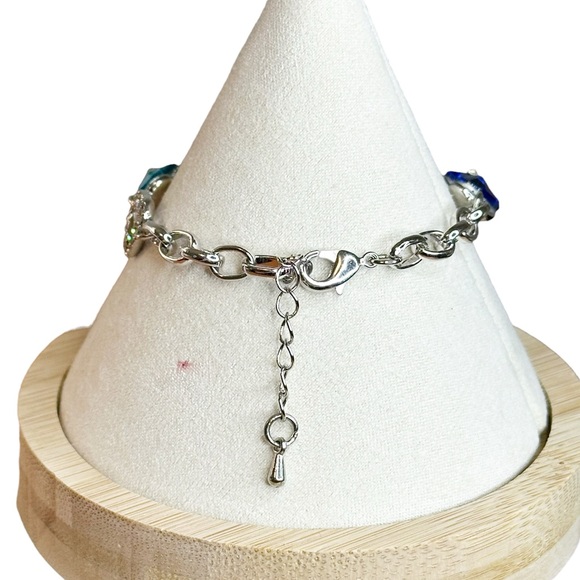 Y2K Vintage NOS Shades of Blue Rhinestone Heart Silver Tone Bracelet - Picture 5 of 6